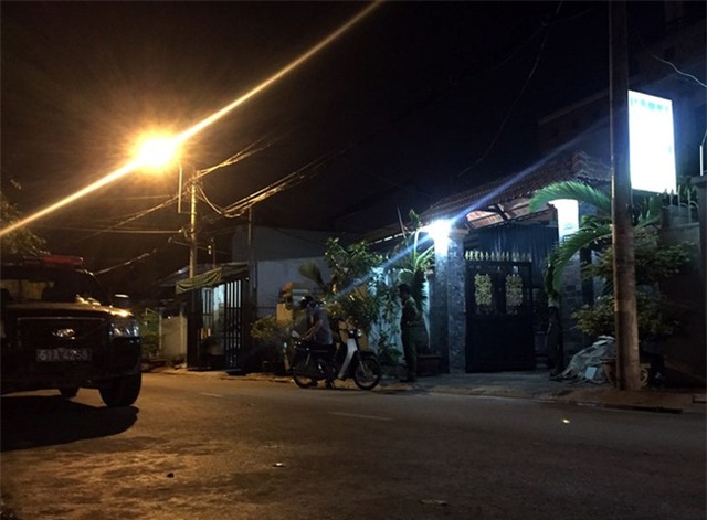 Nghi án mẹ cho con gái uống thuốc sâu cùng tự tử ở Sài Gòn - Ảnh 1.