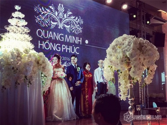 Hồng Phúc lên xe hoa 2