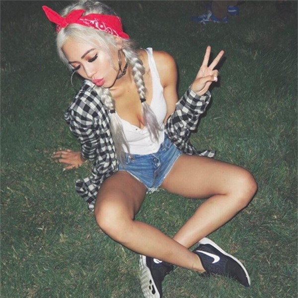 6 cô nàng hot girl Việt đang lăng xê tích cực phong cách gợi cảm - Ảnh 22.