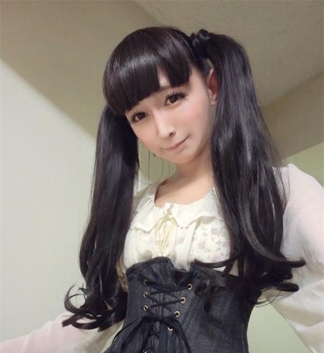 Không thể tin nổi cô nàng đáng yêu cướp đi trái tim của biết bao chàng trai này đã có vợ rồi - Ảnh 2.