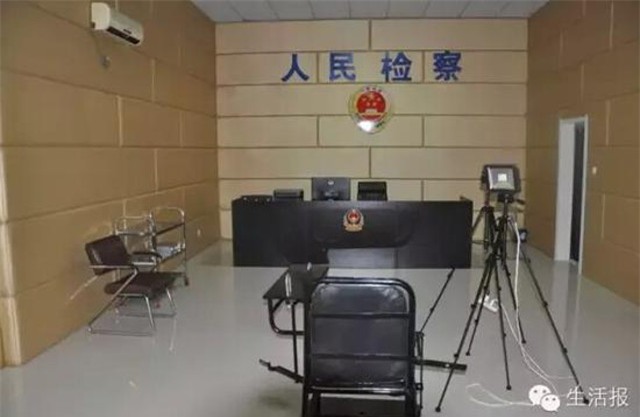 Cả gan diễn sâu ở sở cảnh sát, tên lưu manh tự chui đầu vào rọ - Ảnh 3.