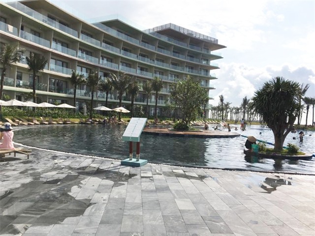FLC Sầm Sơn bị tố có thái độ tắc trách, bể bơi quá nguy hiểm cho du khách - Ảnh 4.