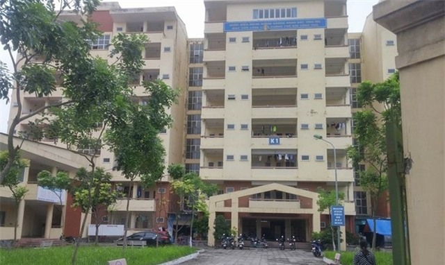 Thanh nien roi tu tang 4 ky tuc xa bi nghi trom cap hinh anh 2