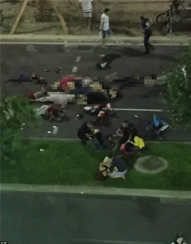 xe tải, cảnh tượng kinh hoàng, xem pháo hoa, Quốc khánh