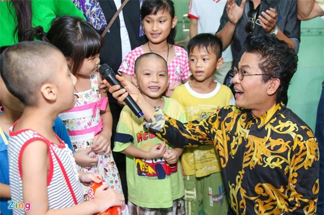 Thanh Bach va ba chu Thuy Nga Paris xuat hien sau dam cuoi hinh anh 6