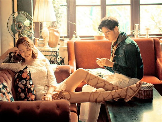 song thu 2 nam, ban trai chi om ma chang chiu… lam gi - 3