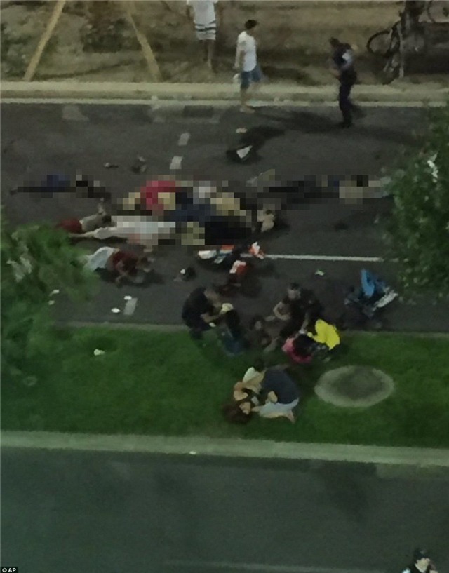 buc anh am anh trong vu khung bo o nice hinh anh 2