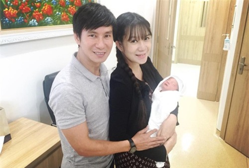 ly hai hanh phuc don vo va quy tu thu 4 xuat vien ve nha - 2