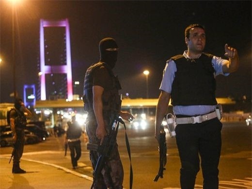 Dao chinh quan su o Tho Nhi Ky, quan doi chiem Istanbul hinh anh 3