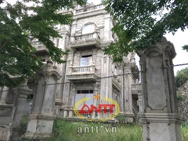 biệt thự bỏ hoang ở Lào Cai, đại gia lào cai, siêu bị thự bỏ hoang