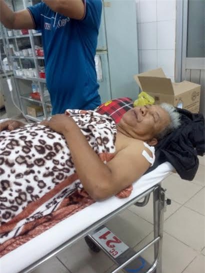 pho truong cong an xa bi dam truoc tru so hinh anh 3