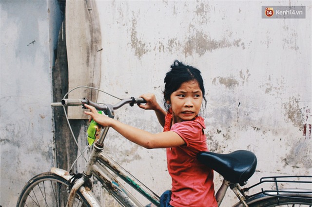 Ngay thời hiện tại và ở giữa Hà Nội, 1 gia đình vẫn chạy ăn từng bữa vì có 14 đứa con - Ảnh 14.
