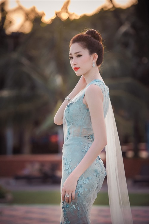 hoa-hau-thu-thao-dep-den-nao-long-7