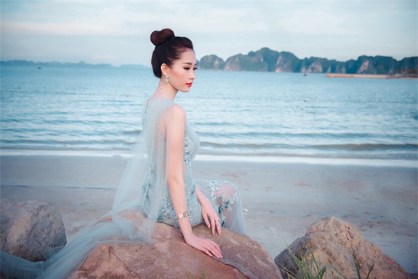 hoa-hau-thu-thao-dep-den-nao-long-4