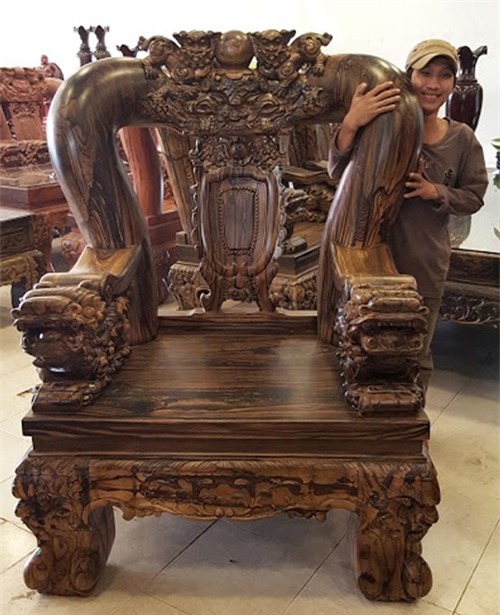 Bô bàn ghế mun 1,7 tỷ đồng, bộ bàn ghế khủng, bàn ghế đại gia, đại gia sài thành