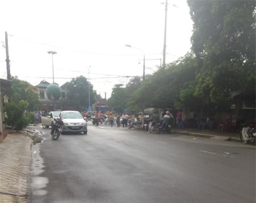 Ke ngao da dung sung khong che con, cuop taxi hinh anh 2