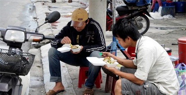 kiếm tiền, không đủ sống, lao động, việc làm, thu nhập, nhân viên, làm thuê, ông chủ, người lao động