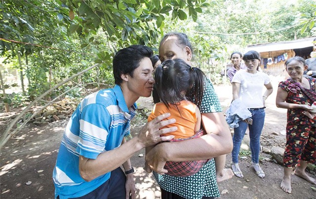 Vụ trao nhầm con: 2 cô gái bí ẩn hóa giải biến cố - Ảnh 4.