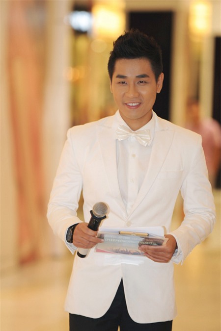 Quán quân Hồ Văn Cường  0