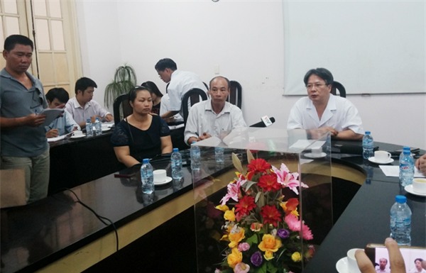 mổ nhầm chân, BV Việt Đức mổ nhầm chân, đình chỉ ekip