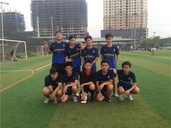 Cao thủ học lệch: điểm môn tự nhiên toàn 9, môn xã hội toàn 3