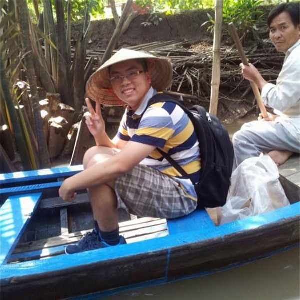 Hoàng Giang trong các hoạt động ngoại khóa.