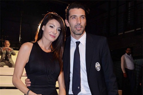 ngam nu cuoi “toa nang” cua 