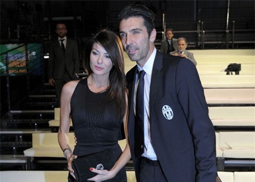 ngam nu cuoi “toa nang” cua 