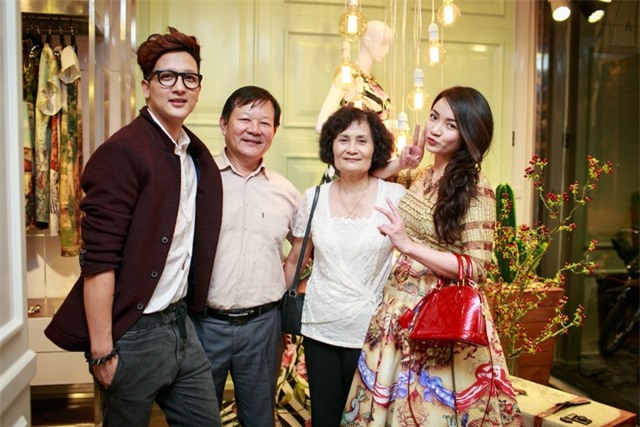 Chân dung người mẹ mẫu mực, giản dị của Thủy Top - Ảnh 9.