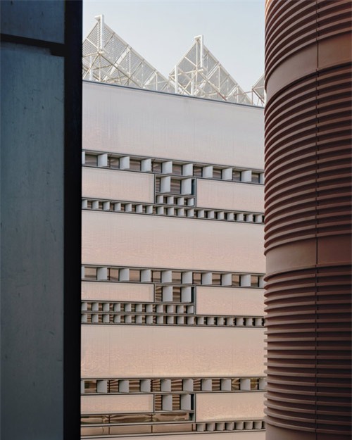 Thành phố sinh thái 18 tỷ đô bị bỏ hoang giữa sa mạc - 1