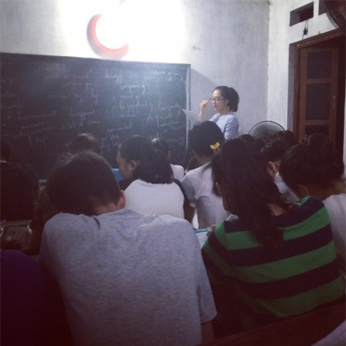 nu sinh nam 3 kiem duoc 15 trieu/thang nho di day them - 2