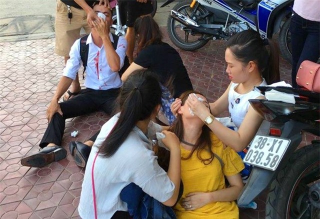 Danh ban gai cu nhap vien sau le hoi hinh anh 1