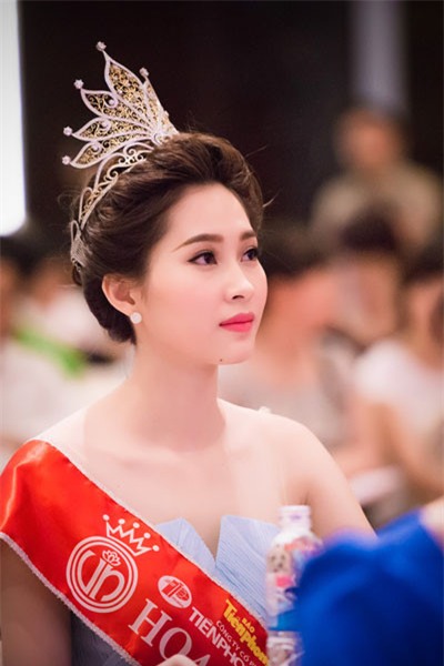 Hậu trường không phải ai cũng biết của Hoa hậu Việt Nam - Ảnh 4.