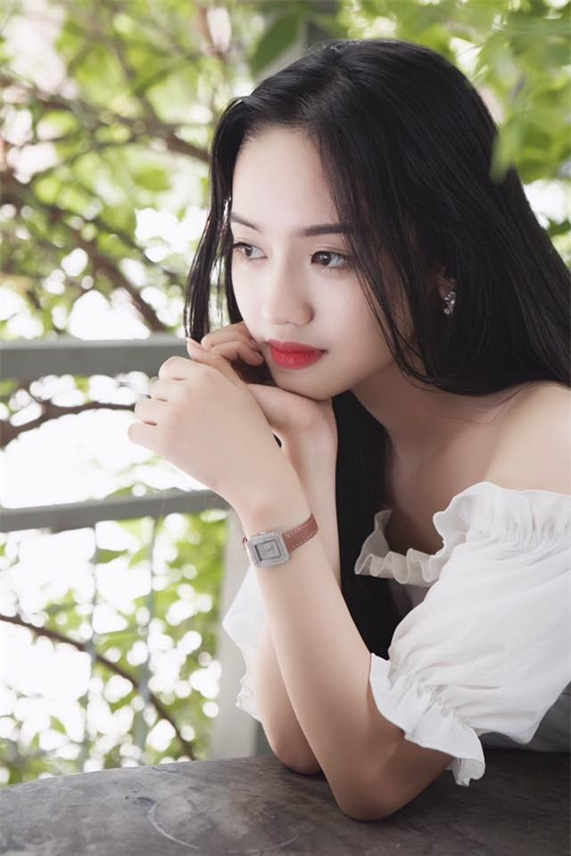 Hết bị chê điểm tốt nghiệp thấp lẹt đẹt Thúy Vi lại bị tố đánh người - Ảnh 1.