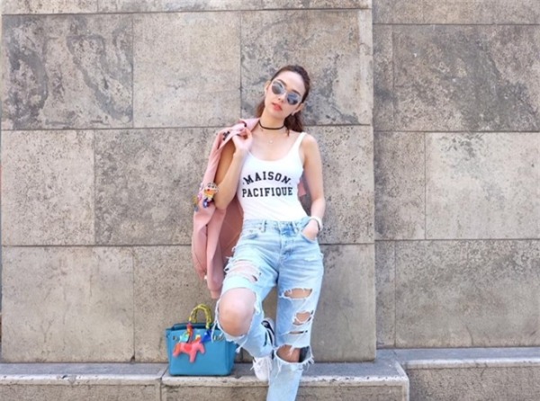 Minh Hang goi y 4 mau quan jeans khong the thieu ngay he hinh anh 2