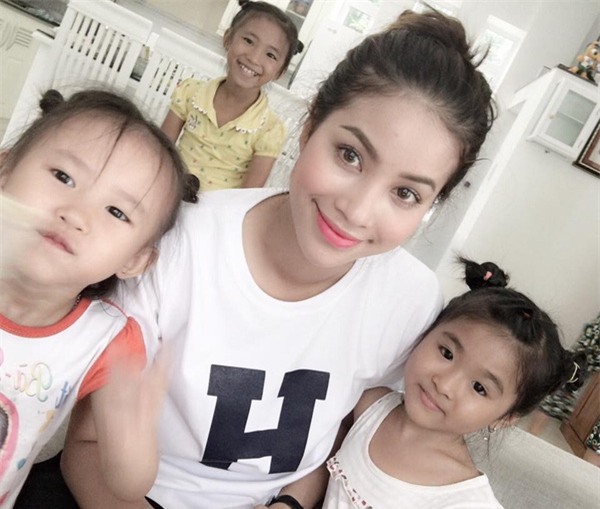 Các người đẹp Việt sẽ thế nào khi không kẻ eyeliner