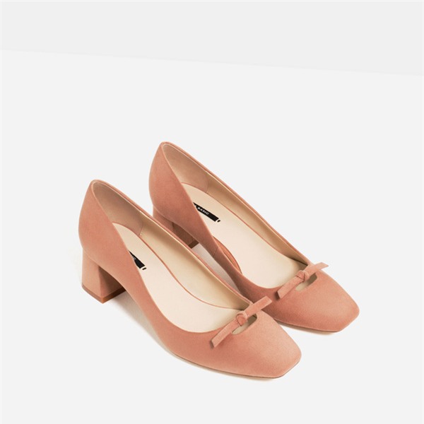 Giày/sandals đế vừa thô vừa thấp, các nàng đã cóx trong tủ đồ mình chưa?