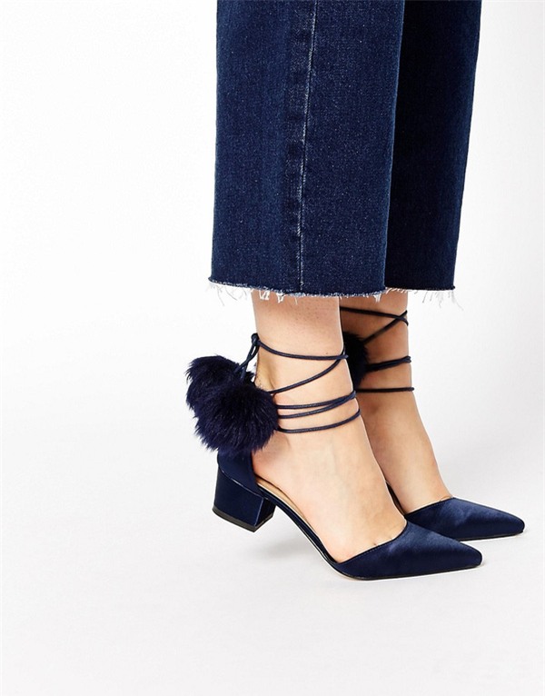 Giày/sandals đế vừa thô vừa thấp, các nàng đã cóx trong tủ đồ mình chưa?