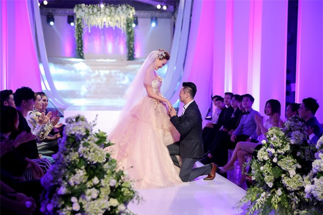 The Face: 3 lần bị Phạm Hương loại học trò, Lan Khuê khóc nấc bỏ về - Ảnh 13.