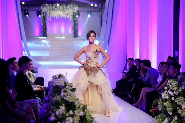 The Face: 3 lần bị Phạm Hương loại học trò, Lan Khuê khóc nấc bỏ về - Ảnh 15.