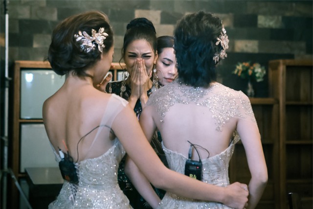 The Face: 3 lần bị Phạm Hương loại học trò, Lan Khuê khóc nấc bỏ về - Ảnh 21.