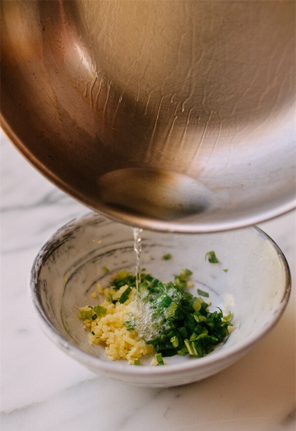 meo lam nuoc cham tom luoc, hap sieu ngon - 4