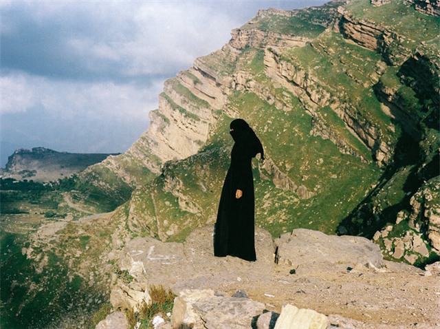 Đây là những bức ảnh tập thể và ảnh ngoại cảnh của phụ nữ Trung Đông - Ảnh 16.