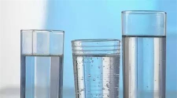 Cả đến ly uống nước cũng không phải cứ mua đại dùng đại là được - Ảnh 3.