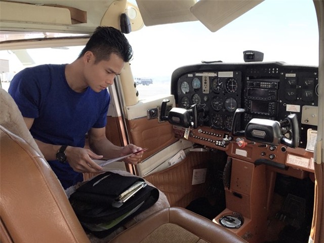 Nam vuong Tien Doan ke ve kho khan khi bi lua tien o My hinh anh 2