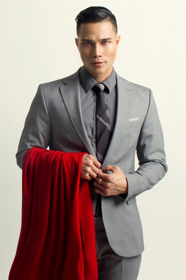 Nam vuong Tien Doan ke ve kho khan khi bi lua tien o My hinh anh 3