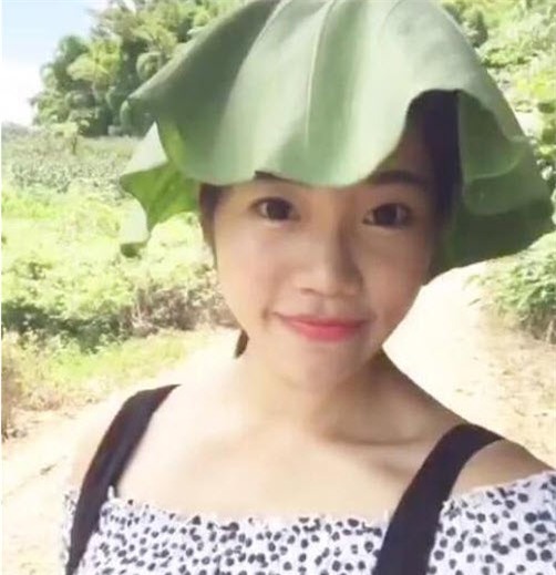 Mỹ nữ một chân khiến dân mạng nể phục - Ảnh 1.