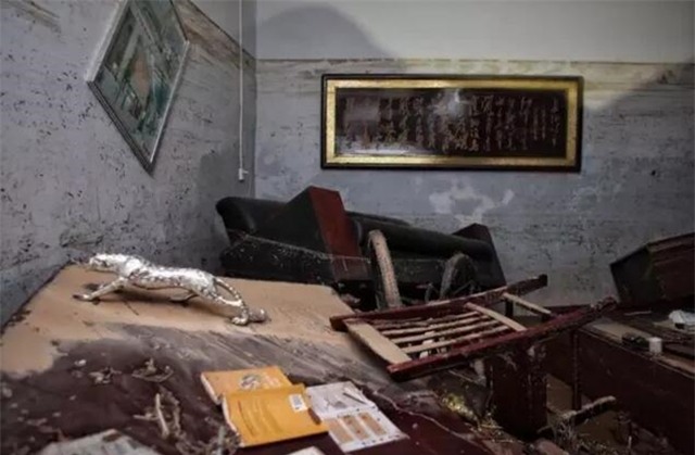 150 người chết vì mưa rơi, người dân Trung Quốc khóc nấc vì tán gia bại sản - Ảnh 13.