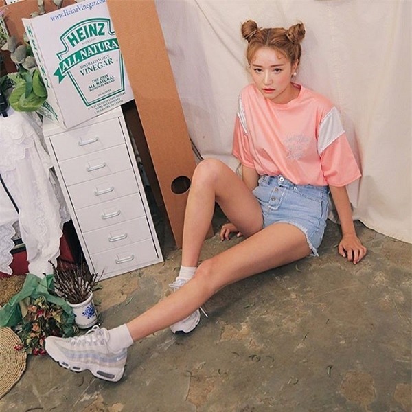 Toàn bộ mỡ bụng sẽ biến mất nhờ 4 chiếc áo hot nhất hè này