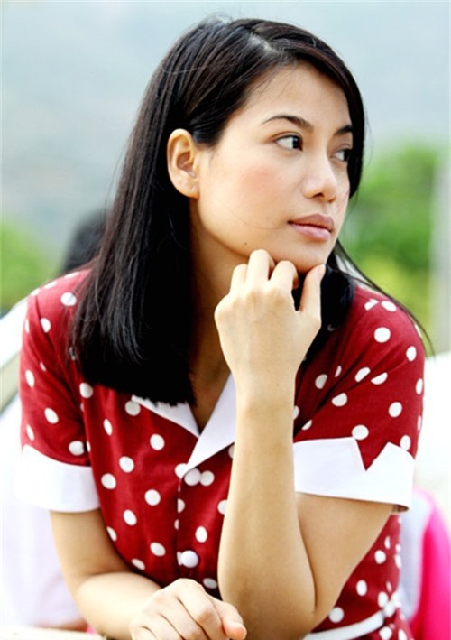 thoi trang sao viet thoi xua: khong dao keo truong ngoc anh van dep 